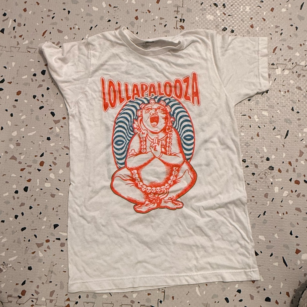 Lollapalooza 2016 Graphic T-Shirt Size S